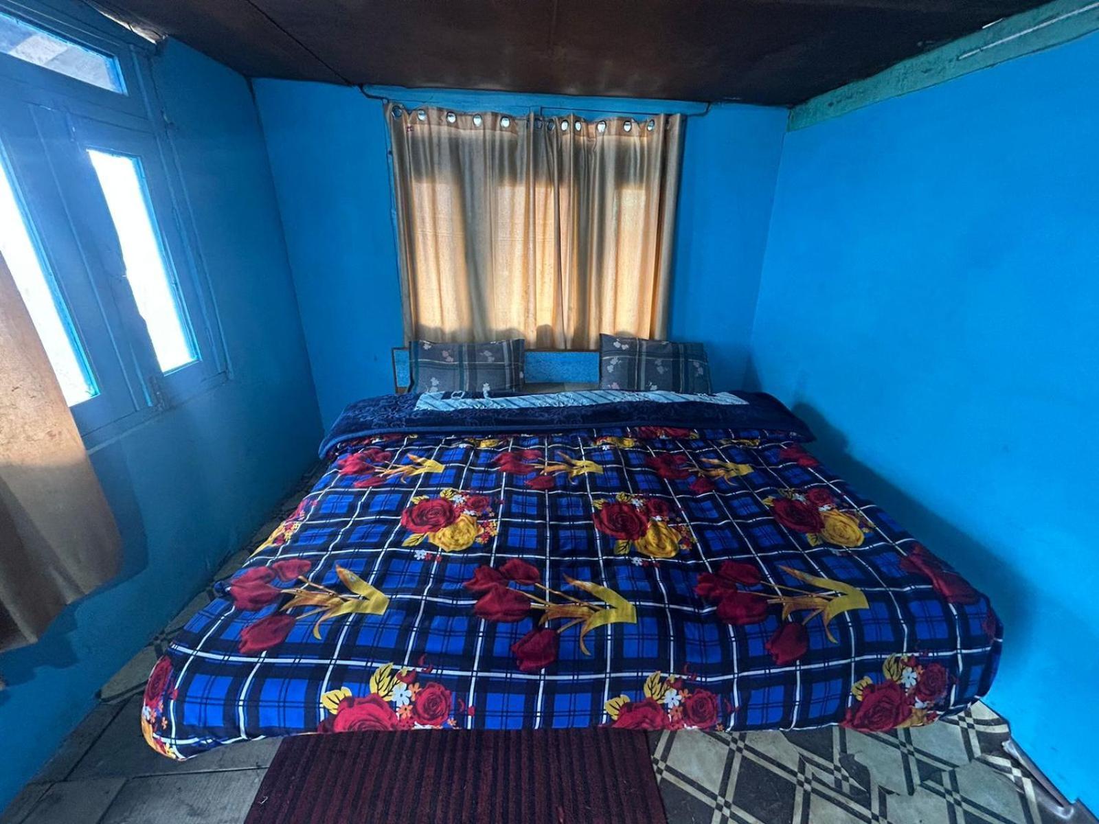 Karma Guest House And Cafe Kalgha الغرفة الصورة