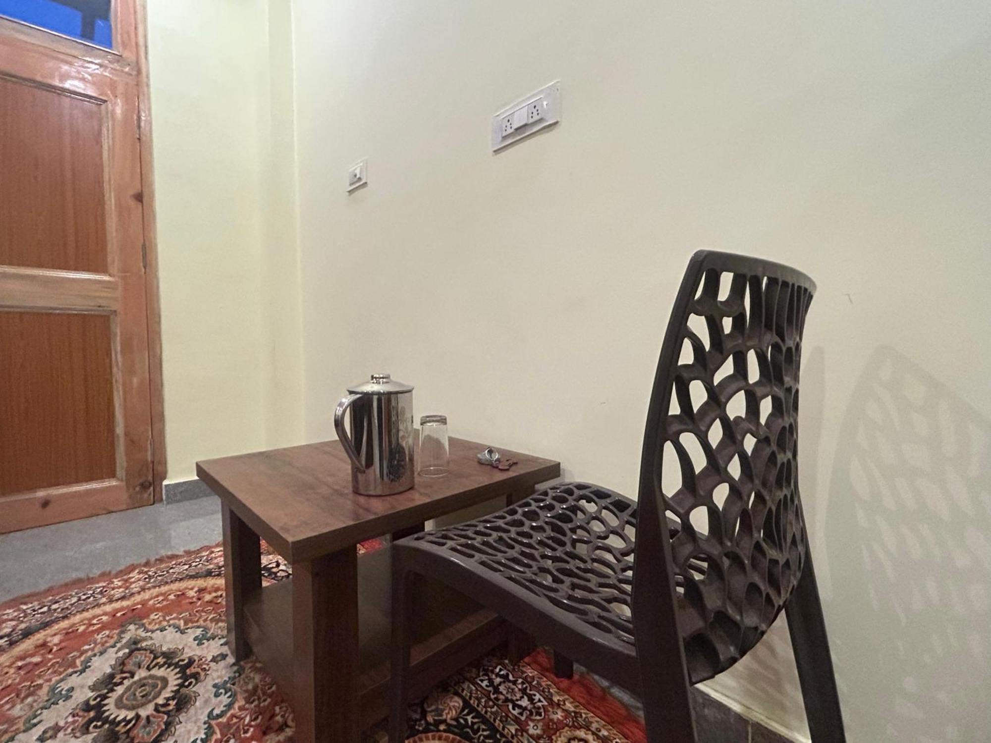 Karma Guest House And Cafe Kalgha الغرفة الصورة